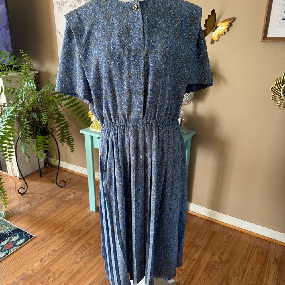 Leslie Fay Elegant Blue Patterned Dress 15P Vintage